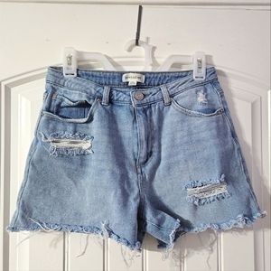 REWIND Denim Shorts Light a blue wash distressed Size 5/27w